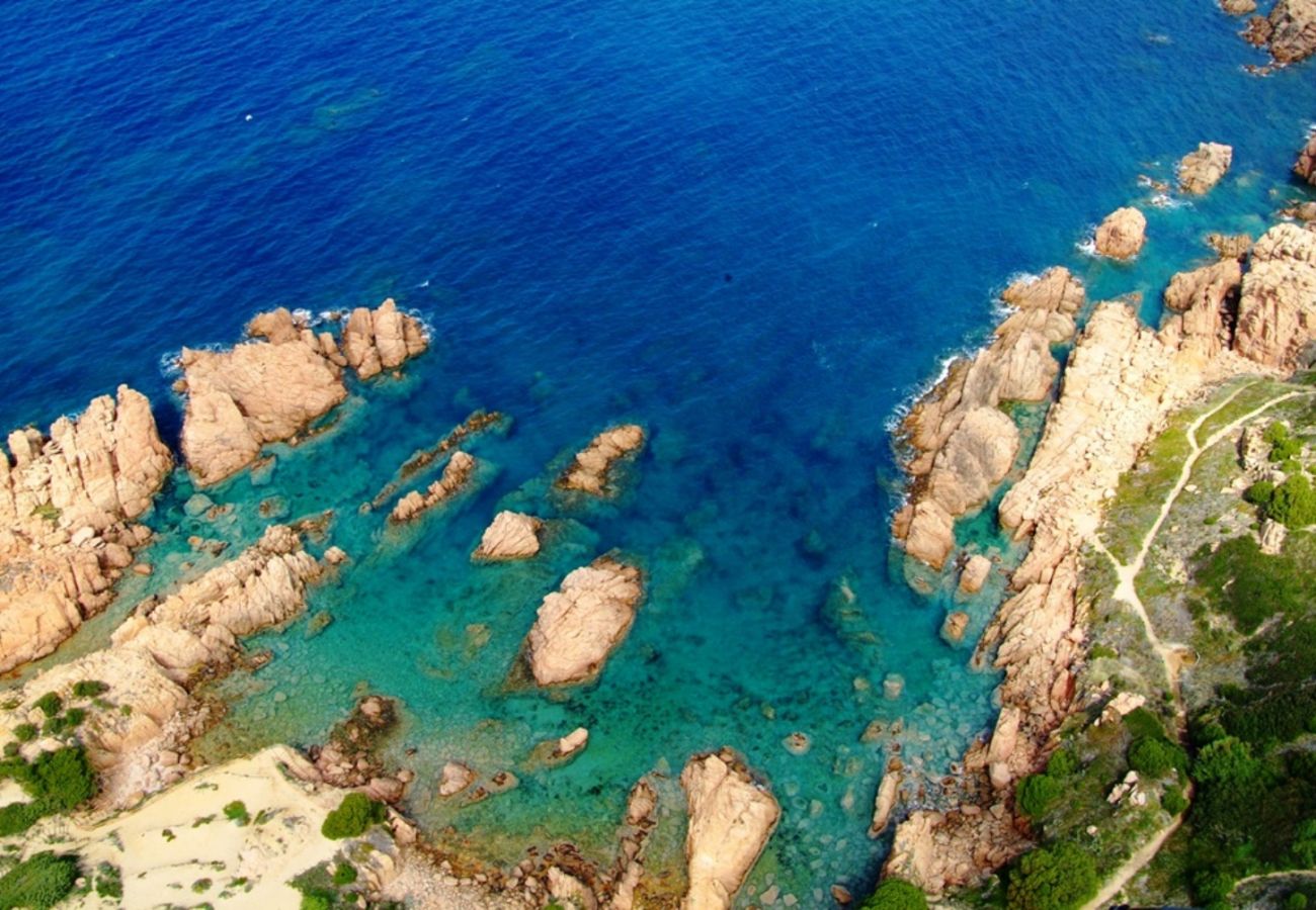Appartamento a Trinità d´Agultu e Vignola - Affittimoderni Isola Rossa Borgo - IRUL16