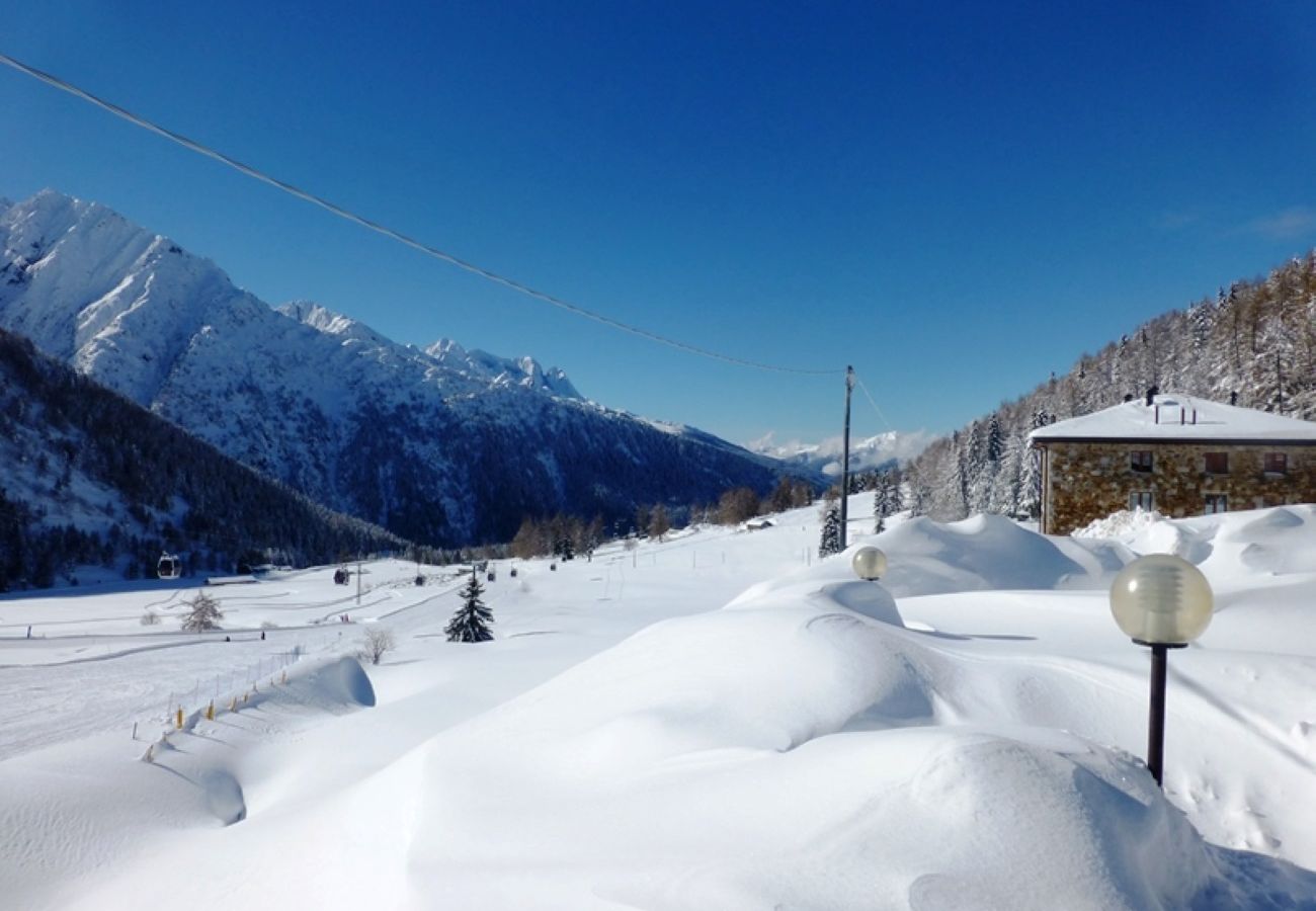 Appartamento a Ponte di Legno - Affittimoderni Ponte di Legno Ski - PDL23