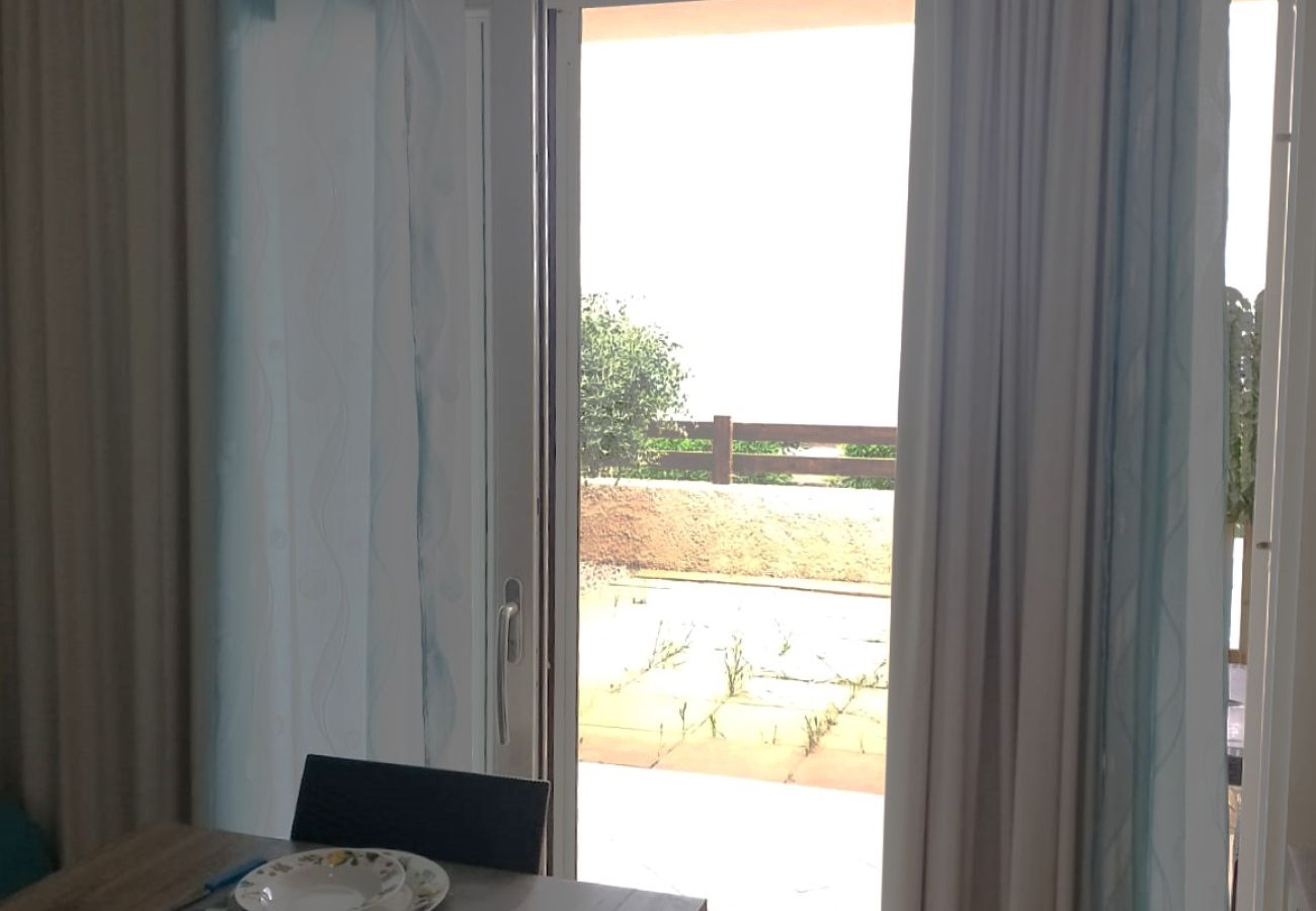 Appartamento a Trinità d´Agultu e Vignola - Affittimoderni Isola Rossa Elite - PATI05