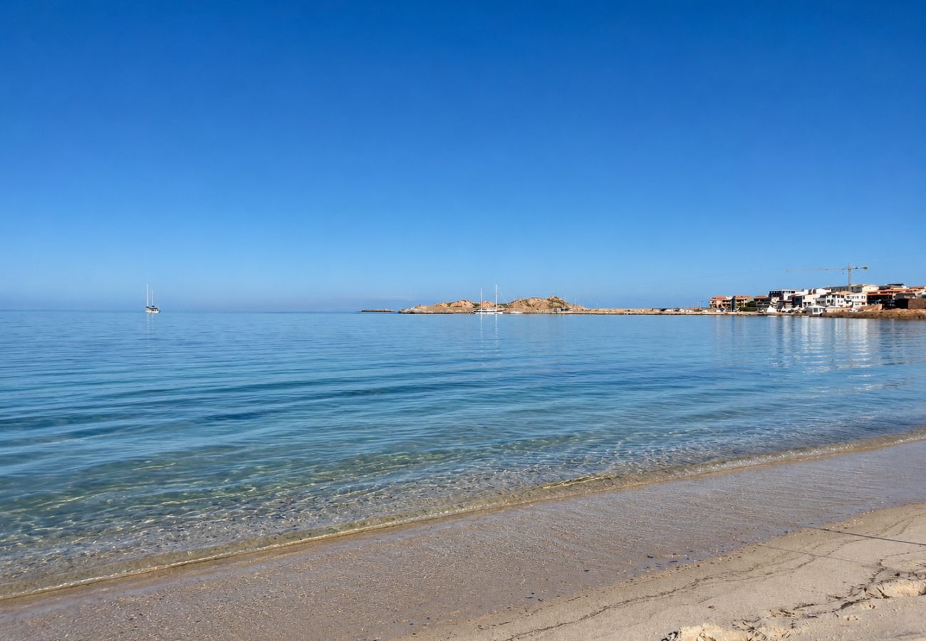 Appartamento a Trinità d´Agultu e Vignola - Elegante casa vacanza con terrazza vicino al mare • Isola Rossa 
