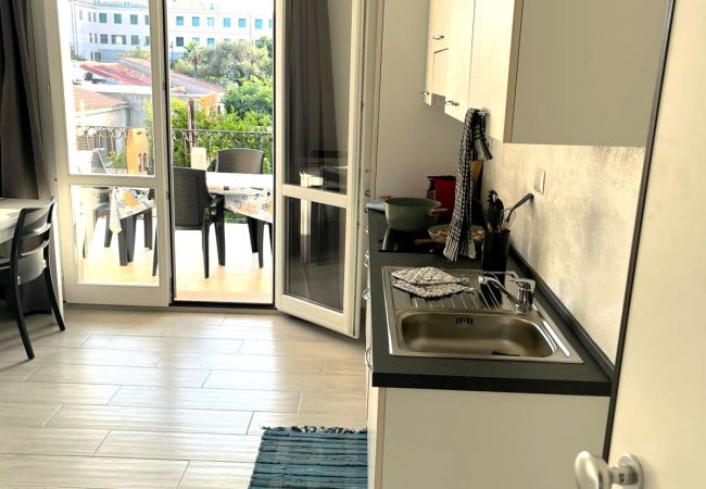 Appartamento a La Maddalena - Affittimoderni La Maddalena - MADA21 Appartamento a La Maddalena - Affittimoderni La Maddalena - MADA21