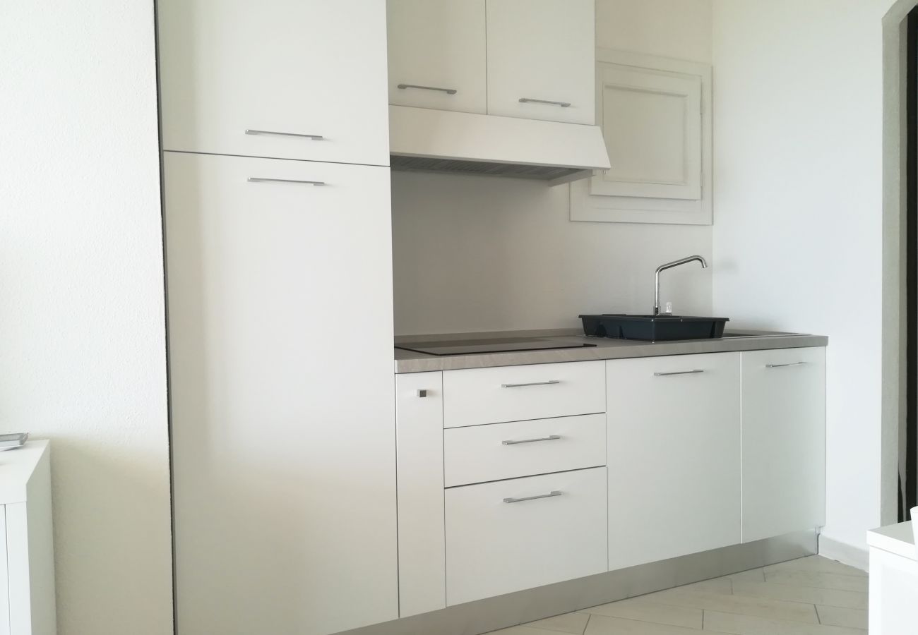Apartment in Trinità d´Agultu e Vignola - Affittimoderni Isola Rossa  Élite - PATI24