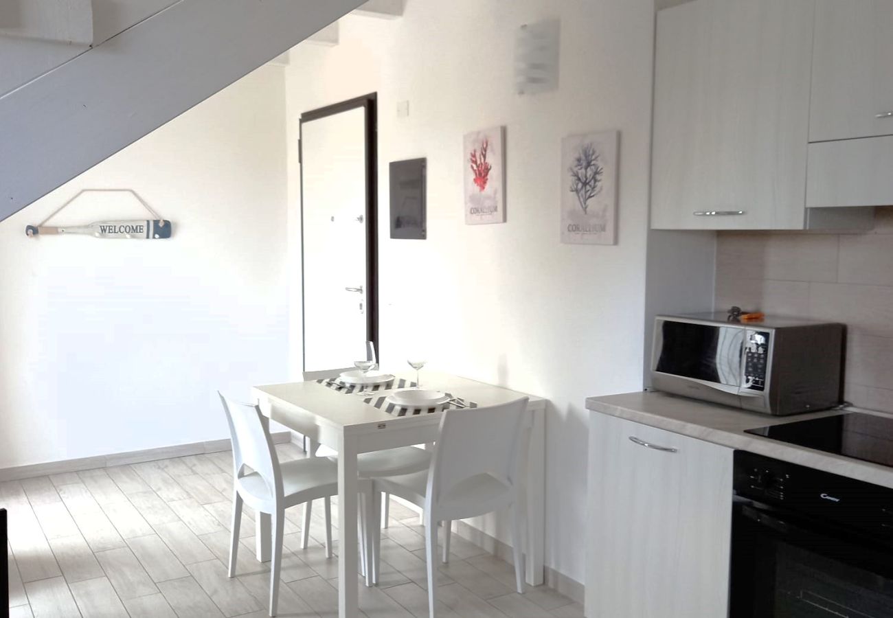 Apartment in Trinità d´Agultu e Vignola - Affittimoderni Isola Rossa Borgo - IRUL16