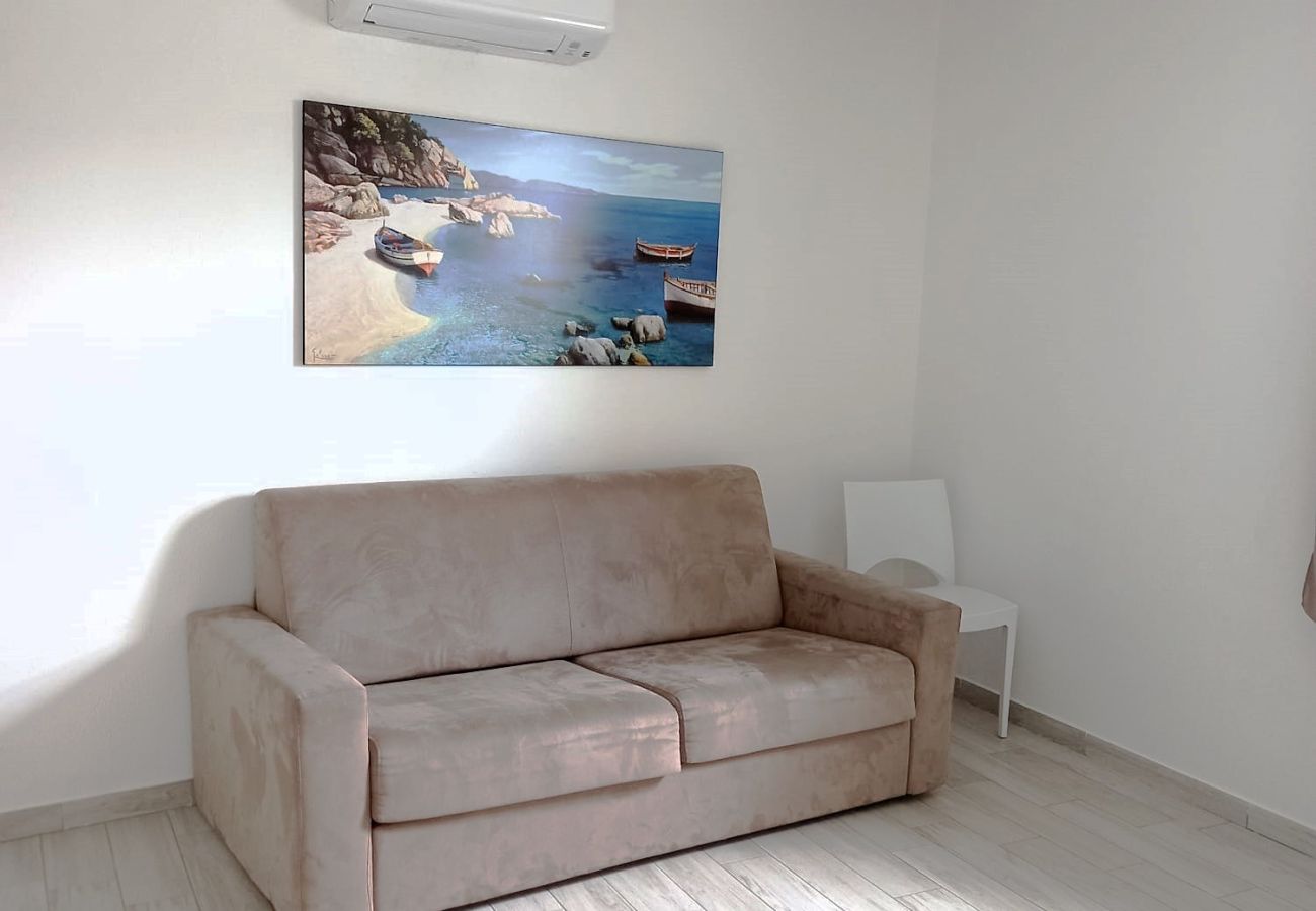 Apartment in Trinità d´Agultu e Vignola - Affittimoderni Isola Rossa Borgo - IRUL16
