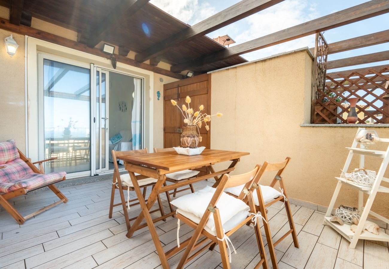 Apartment in Trinità d´Agultu e Vignola - Affittimoderni Paduledda - Residence Fantasy