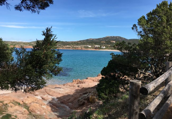 Apartamento en Trinità d´Agultu e Vignola - Affittimoderni Isola Rossa  Élite - PATI24 Apartamento en Trinità d´Agultu e Vignola - Affittimoderni Isola Rossa  Élite - PATI24