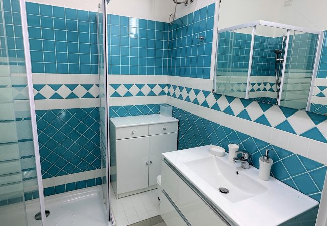 Apartamento en Trinità d´Agultu e Vignola - Affittimoderni Isola Rossa  Élite - PATI24 Apartamento en Trinità d´Agultu e Vignola - Affittimoderni Isola Rossa  Élite - PATI24