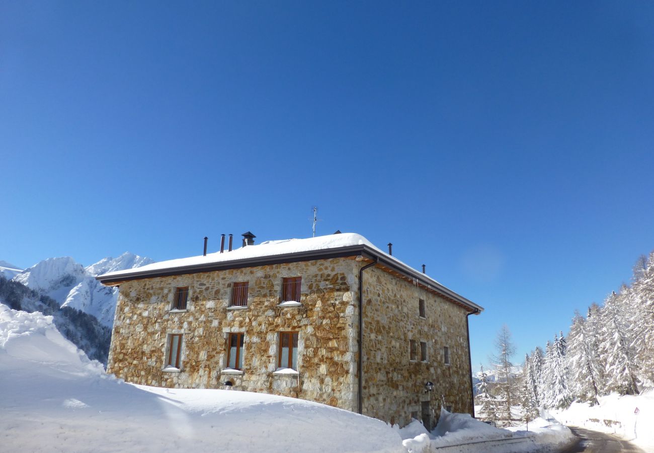 Apartamento en Ponte di Legno -  Affittimoderni Ponte di Legno Ski - PDL16