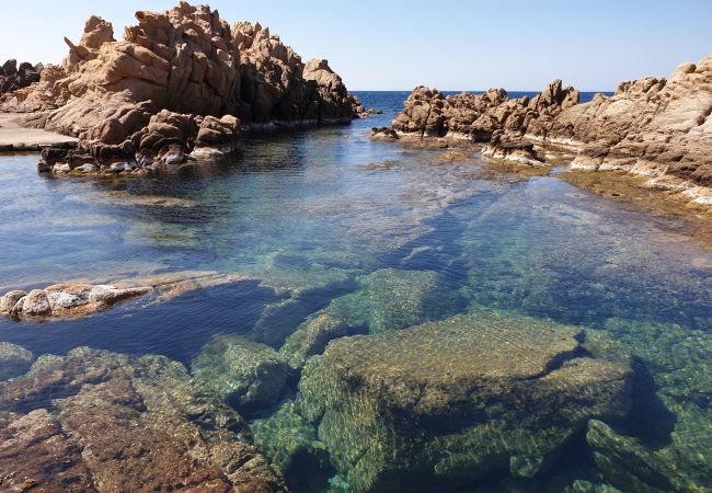 Apartamento en Trinità d´Agultu e Vignola - Affittimoderni Isola Rossa Borgo - IRUL19  Apartamento en Trinità d´Agultu e Vignola - Affittimoderni Isola Rossa Borgo - IRUL19