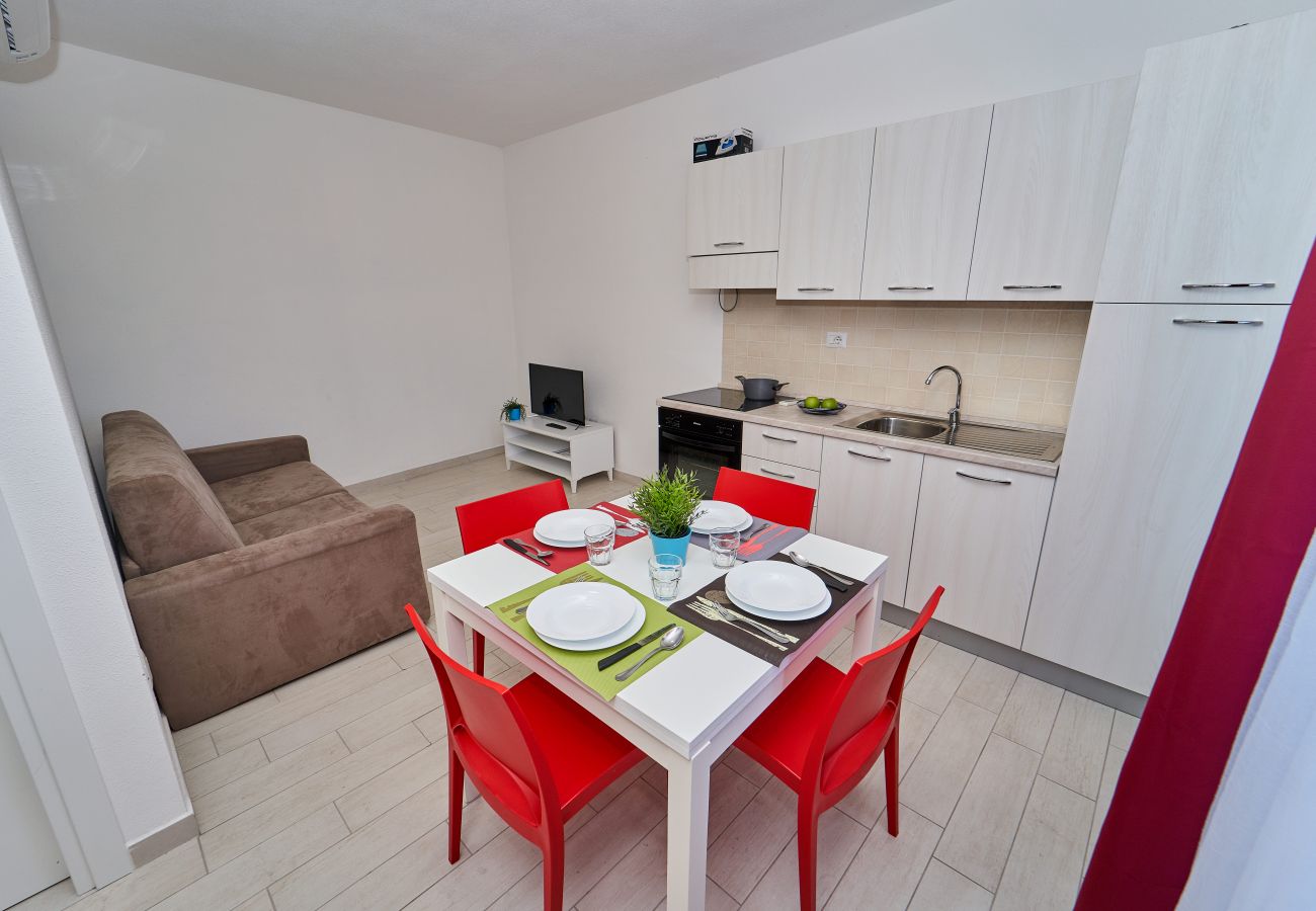 Apartamento en Trinità d´Agultu e Vignola - Affittimoderni Isola Rossa Borgo - IRUL19 