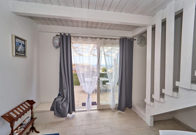 Apartamento en Trinità d´Agultu e Vignola - Affittimoderni Isola Rossa Borgo -  IRGI14 Apartamento en Trinità d´Agultu e Vignola - Affittimoderni Isola Rossa Borgo -  IRGI14