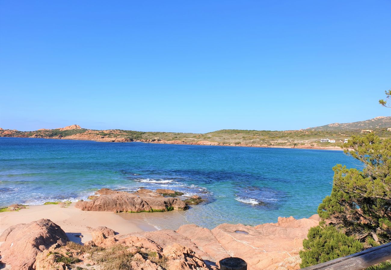 Apartamento en Trinità d´Agultu e Vignola - Affittimoderni Isola Rossa Borgo - IRMI06