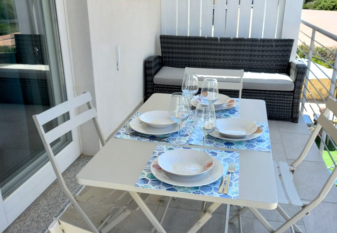 Apartamento en Trinità d´Agultu e Vignola - Affittimoderni Isola Rossa Borgo - Ulivi 9 
