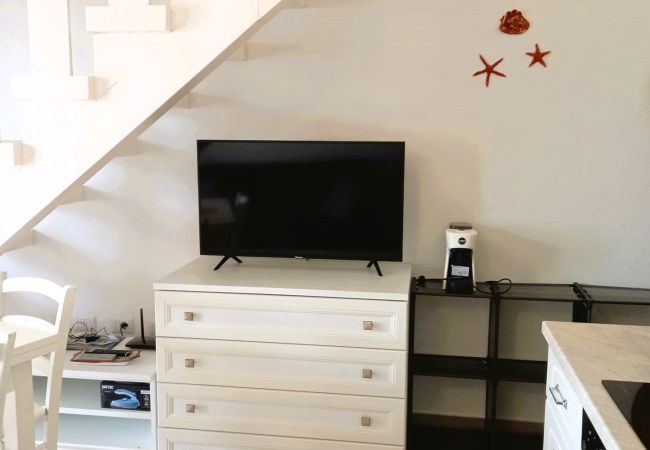 Apartamento en Trinità d´Agultu e Vignola - Affittimoderni Isola Rossa Borgo - IRGI15 Apartamento en Trinità d´Agultu e Vignola - Affittimoderni Isola Rossa Borgo - IRGI15