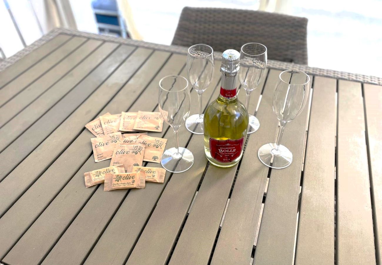 Apartamento en Trinità d´Agultu e Vignola - Affittimoderni Isola Rossa Borgo - IRGI15