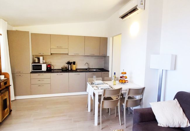 Apartamento en Trinità d´Agultu e Vignola - Affittimoderni Trinità D'Agultu - Casa di Andreas Apartamento en Trinità d´Agultu e Vignola - Affittimoderni Trinità D'Agultu - Casa di Andreas
