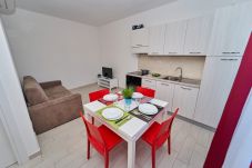 Appartement à Trinità d´Agultu e Vignola - Affittimoderni Isola Rossa Borgo - IRUL19 