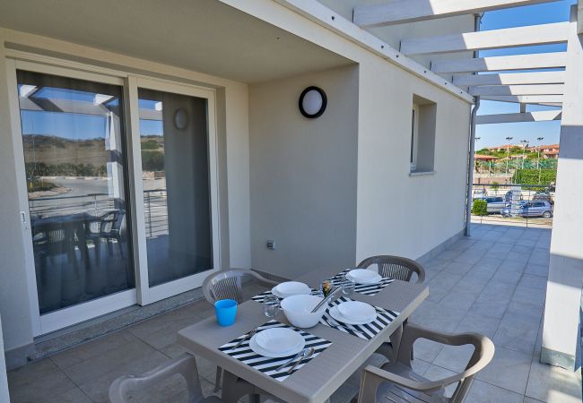 Appartement à Trinità d´Agultu e Vignola - Affittimoderni Isola Rossa Borgo -  IRGI14 Appartement à Trinità d´Agultu e Vignola - Affittimoderni Isola Rossa Borgo -  IRGI14