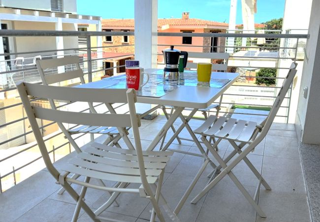 Appartement à Trinità d´Agultu e Vignola - Affittimoderni Isola Rossa Borgo - Ulivi 9  Appartement à Trinità d´Agultu e Vignola - Affittimoderni Isola Rossa Borgo - Ulivi 9