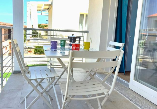 Appartement à Trinità d´Agultu e Vignola - Affittimoderni Isola Rossa Borgo - Ulivi 9  Appartement à Trinità d´Agultu e Vignola - Affittimoderni Isola Rossa Borgo - Ulivi 9