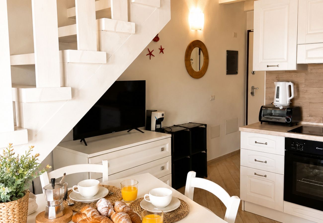 Appartement à Trinità d´Agultu e Vignola - Affittimoderni Isola Rossa Borgo - IRGI15